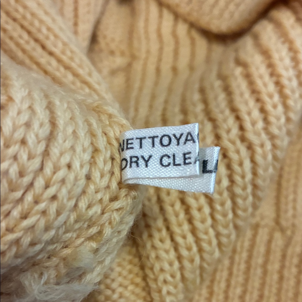Women Saint Laurent Vintage70s Pure Wool Yellow Mustard Cable Knit Sweater Sz 4 - Picture 6 of 8